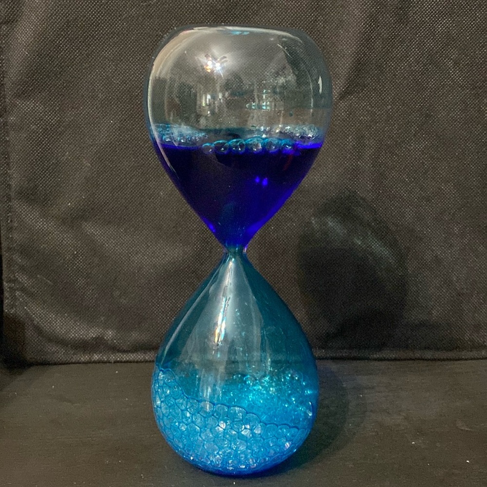 Carlisle Hour Glass
